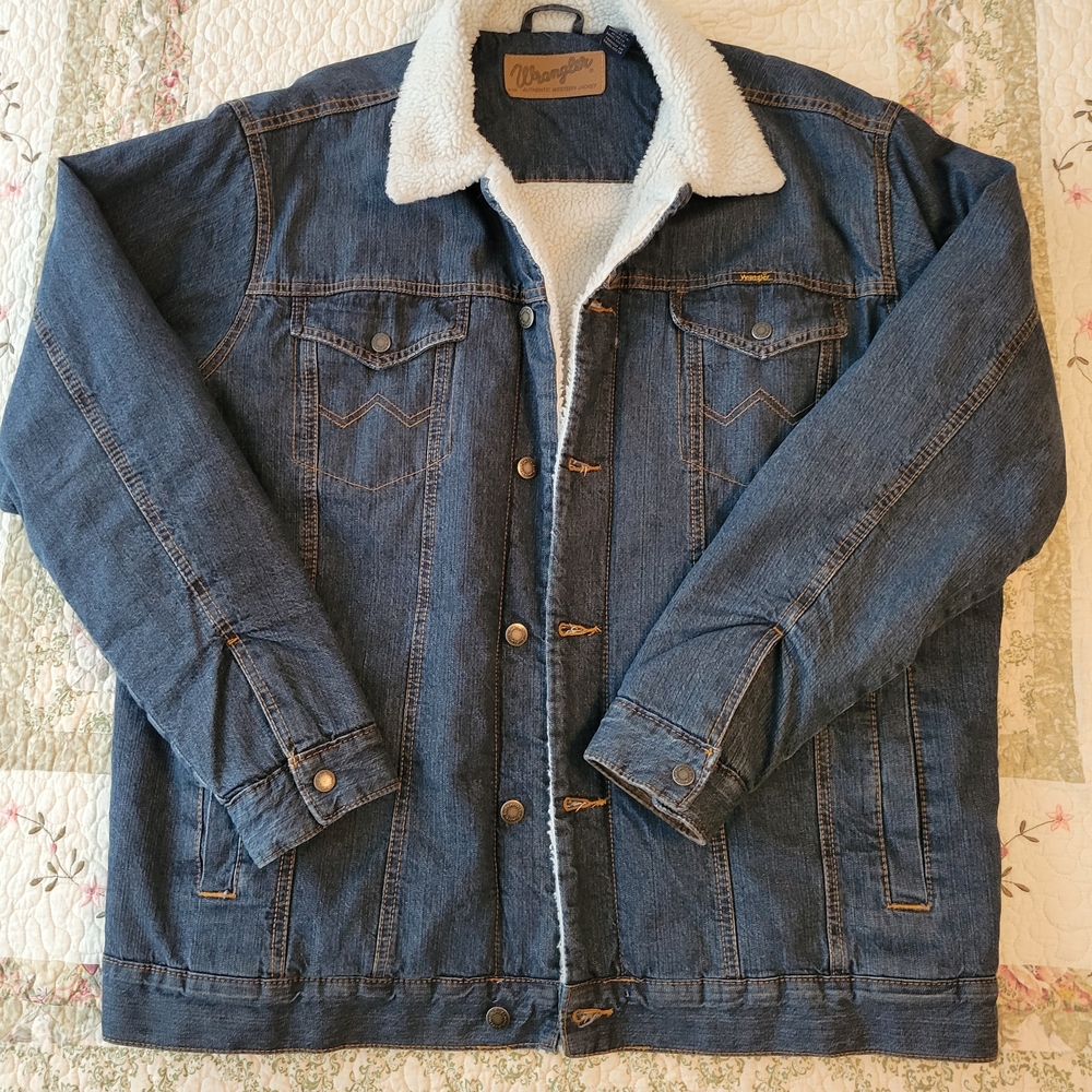 Wrangler Men's Blue Denim Jacket with Sherpa Lining